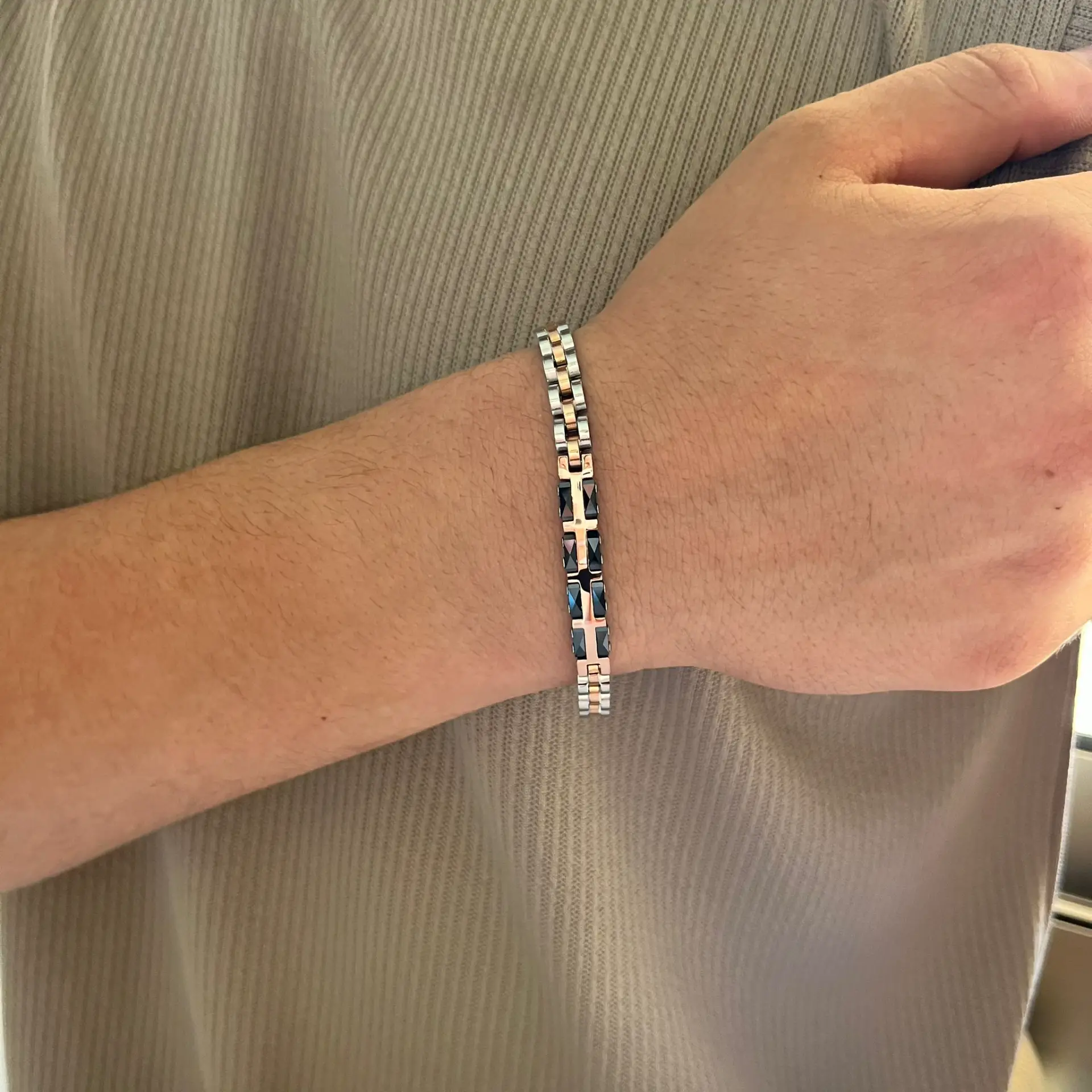 man-bracelet-jetem-2-14.webp man-bracelet-jetem-2-14.webp